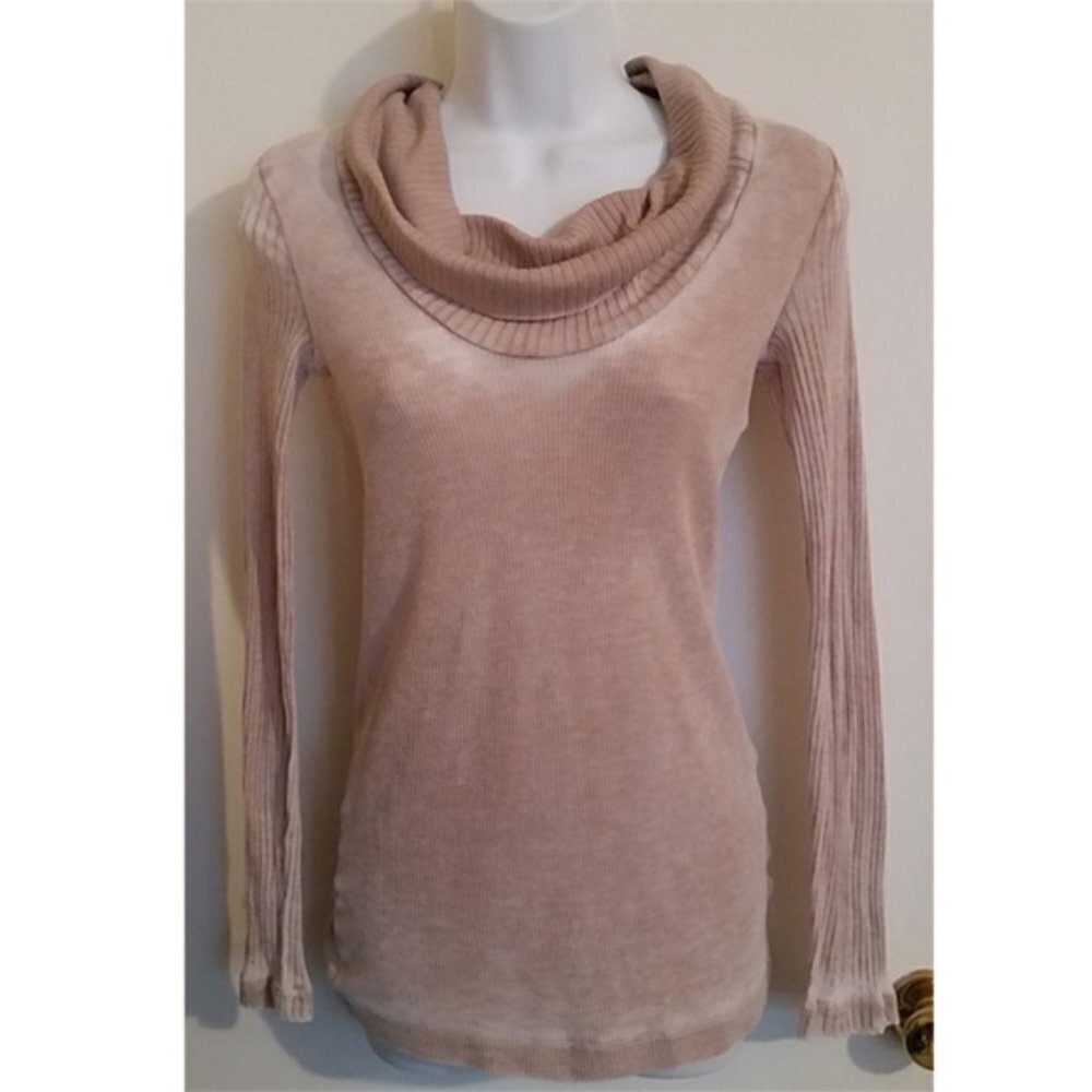 SPLENDID grunge distressed faded washed out top runs S/Xs cowl neck.